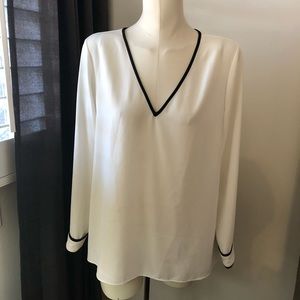 Calvin Klein Dressy blouse